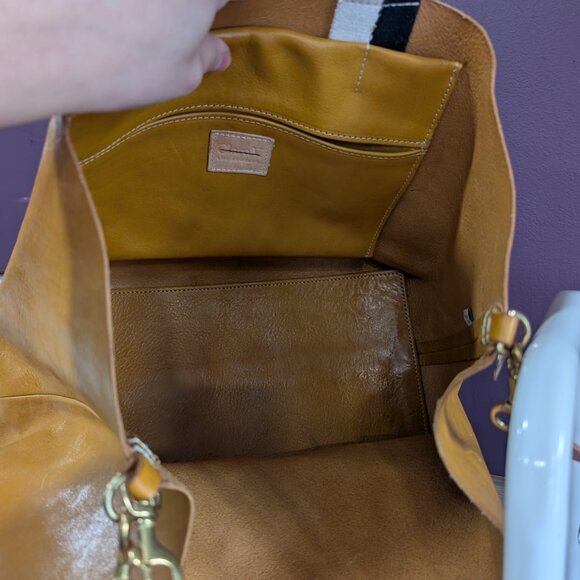 Clare V. Bateau Tote Bag Tan Black White Handle Strap Medium Crossbody Leather - Picture 4 of 7